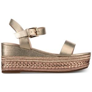 ALDO GOLD PLATFORM SANDAL
